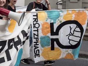trΩtzphase, demo lohngleichheit, bern 22.09.2018